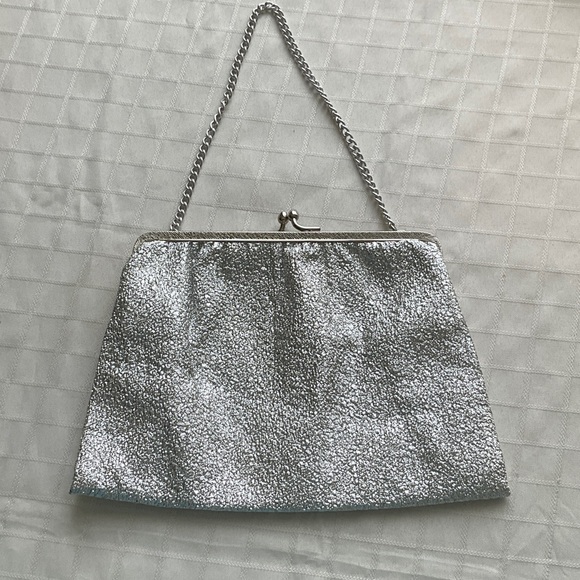 Handbags - Silver Metallic Evening Clutch Bag
